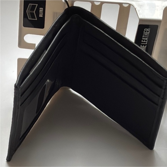 Dickies Classic Black Leather Billfold Wallet - Picture 6 of 13